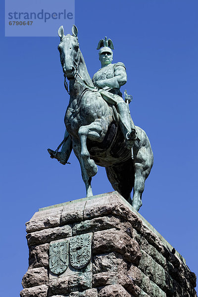 Reitenstandbild an der Hohenzollernbrücke  Denkmal für Kaiser Wilhelm II  Köln  Nordrhein-Westfalen  Deutschland  Europa  ÖffentlicherGrund