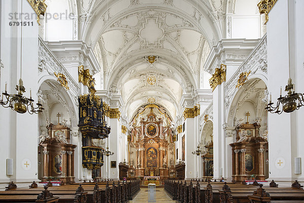 Alter Dom  auch Ignatiuskirche  Linz  Oberösterreich  Österreich  Europa