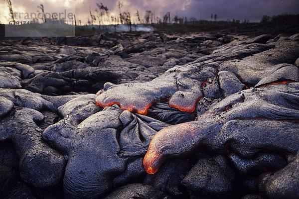 Hawaii  Big Island  Hawaii Volcanoes Nationalpark  Kilauea Bereich  weite des Pahoehoe Lava.