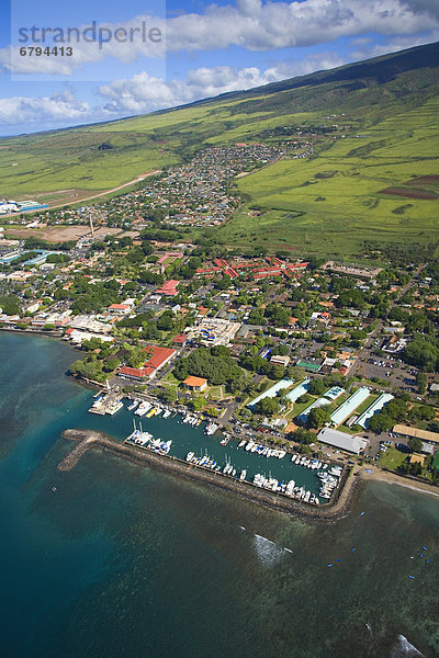 Fischereihafen  Fischerhafen  Stadt  Ansicht  Luftbild  Fernsehantenne  Hawaii  Lahaina  Maui