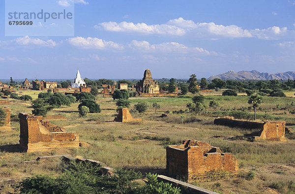 Landschaft  über  Ruine  verteilen  Ansicht  Tempel