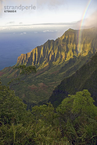 Ansicht  Hawaii  Kauai  Aussichtspunkt  Na Pali Coast  Regenbogen