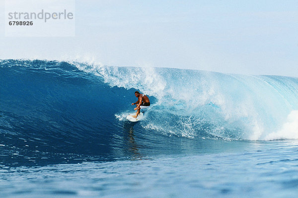 Hawaii  Oahu  North Shore  Backdoor Pipe  Pancho Sullivan riding wave