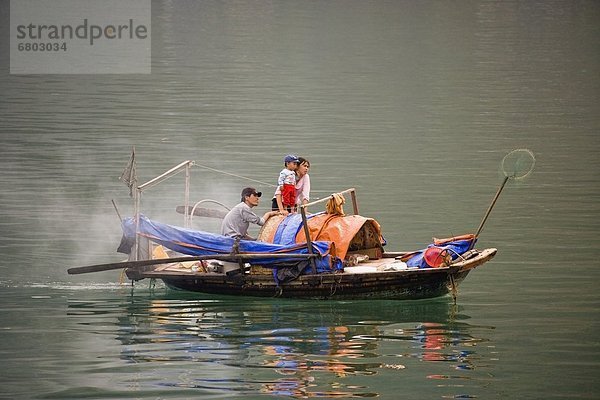 Boot angeln Bucht Vietnam vietnamesisch