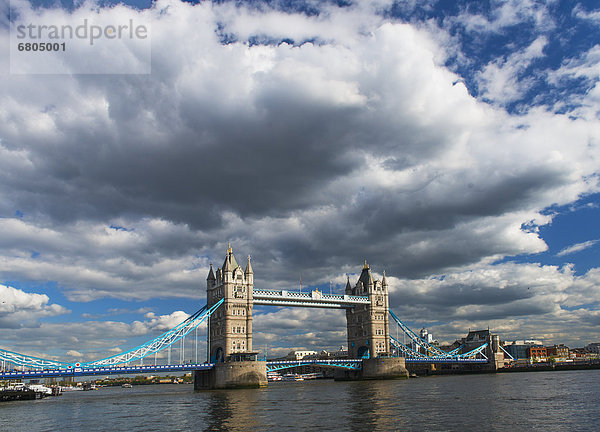 Großbritannien  England  London  Tower Bridge