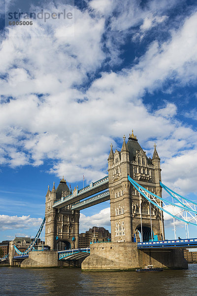 Großbritannien  England  London  Tower Bridge