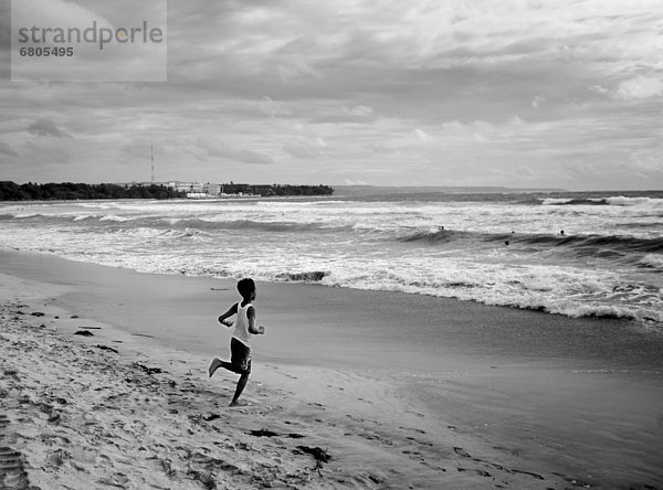Strand  Junge - Person  rennen