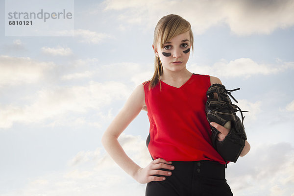 Portrait  12-13 Jahre  12 bis 13 Jahre  Mädchen  Spiel  Softball