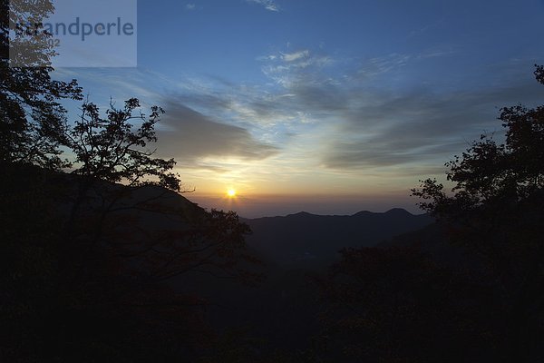 Berg  über  aufwärts  Sonne