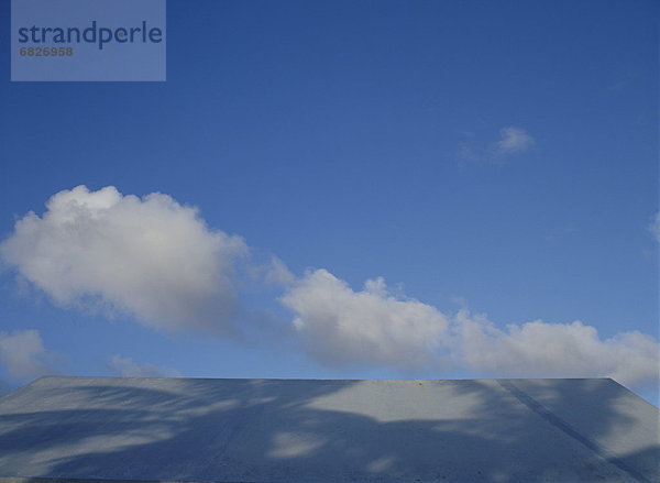 Dach  Himmel  über  blau