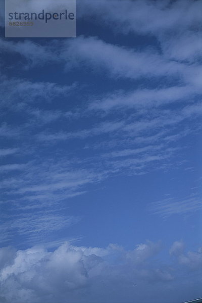 Bewölkung blau Himmel