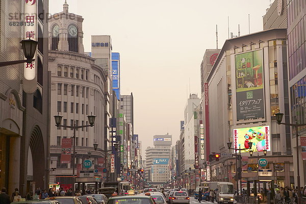 Landschaftlich schön  landschaftlich reizvoll  Tokyo  Hauptstadt  Ginza