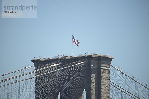 Vereinigte Staaten von Amerika  USA  New York City  Brooklyn Bridge