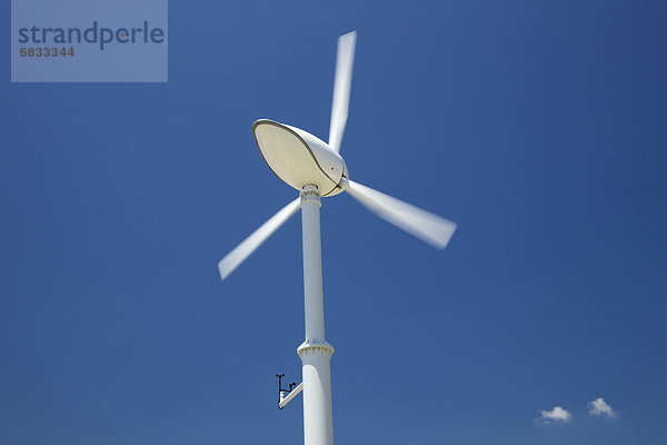 Windturbine  Windrad  Windräder  niedrig  Winkel