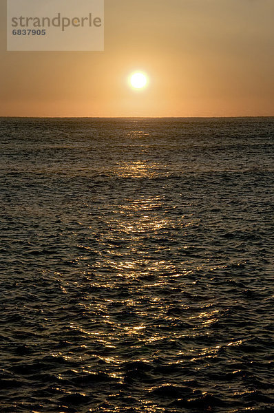 über  Horizont  Sonnenaufgang