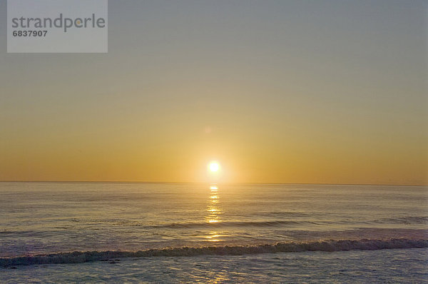 über  Horizont  Sonnenaufgang