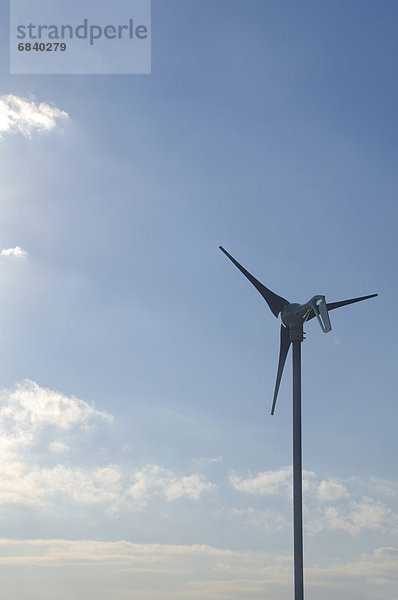 Windturbine Windrad Windräder Wolke Himmel blau