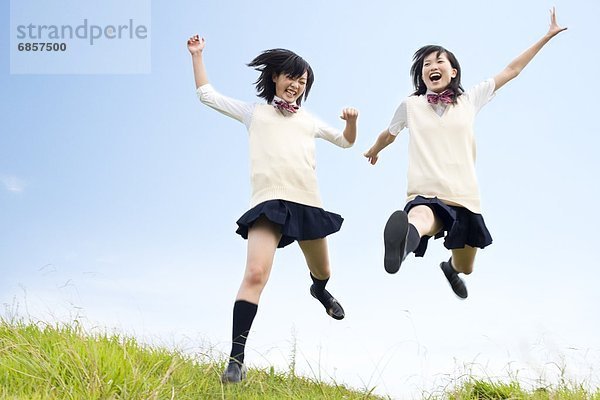 springen  lachen  Himmel  2  japanisch