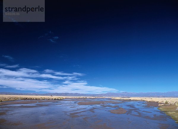 Vitalität  Himmel  über  Fluss  blau  Argentinien  Jujuy Provinz  Südamerika