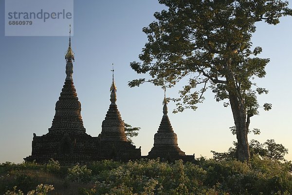 Produktion  Geschichte  Ziegelstein  Ruine  Myanmar