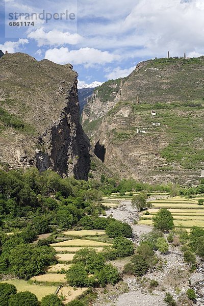 Berg  Dorf  Seitenansicht  China  Nestbau  Tibet  Sichuan