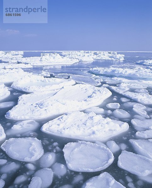 Ozean  fließen  Eis  dahintreibend  Hokkaido  Japan