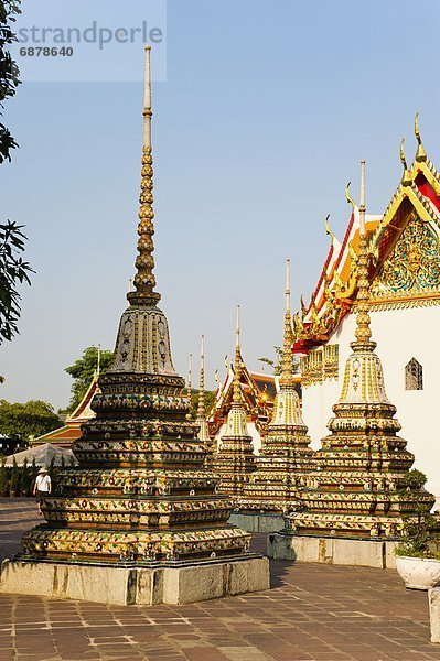 Bangkok  Hauptstadt  liegend  liegen  liegt  liegendes  liegender  liegende  daliegen  bunt  Südostasien  Asien  Buddha  zurücklehnen  Stupa  Thailand