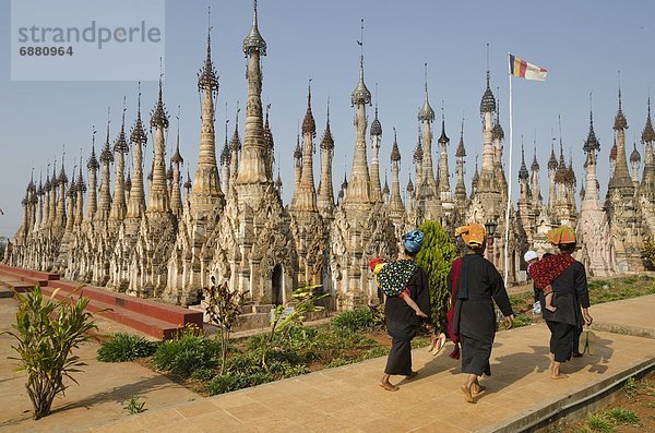 reinkommen Frau Tag Menschlicher Vater Festival Myanmar Asien Pagode