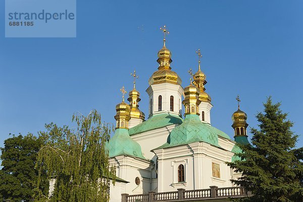 Kiew  Hauptstadt  Europa  Kirche  Regenwald  UNESCO-Welterbe  Krippenfigur  Glocke  Ukraine