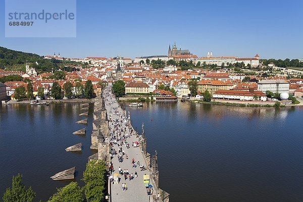 Prag  Hauptstadt  Europa  Palast  Schloß  Schlösser  Fluss  Tschechische Republik  Tschechien  Moldau  UNESCO-Welterbe  Karlsbrücke  Ortsteil