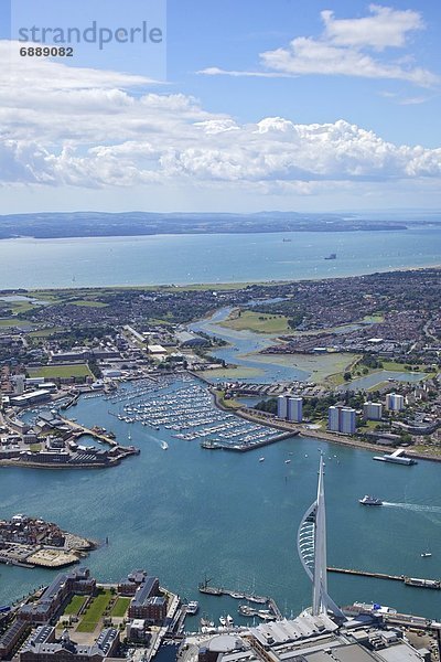 Europa  sehen  Großbritannien  Kai  Ansicht  Portsmouth  Solent  Luftbild  Fernsehantenne  England  Hampshire  Spinnaker