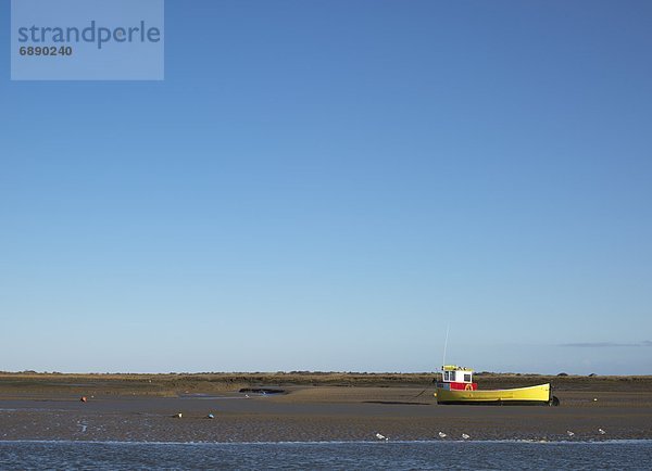 niedrig  Boot  Gezeiten  Einsamkeit  Norfolk  England