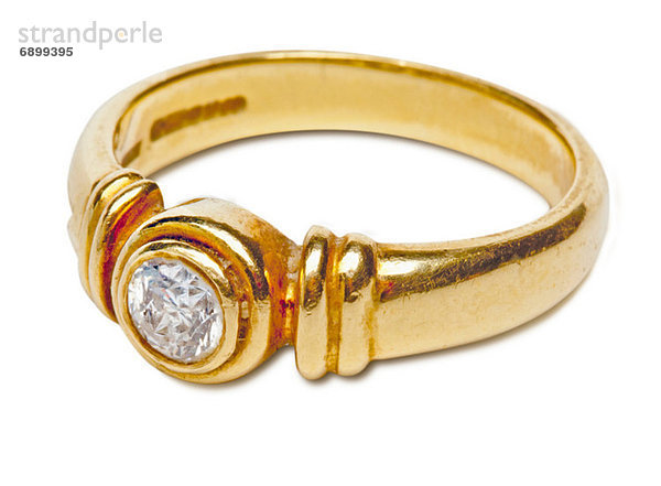 Goldring mit Diamant