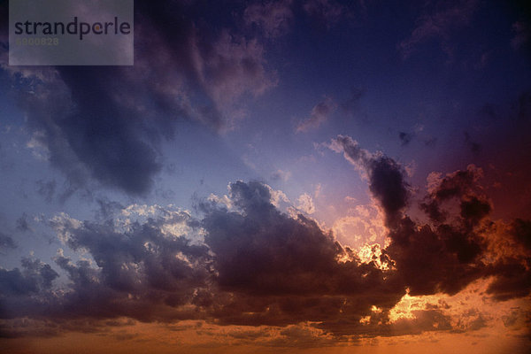 Wolken bei Sonnenuntergang