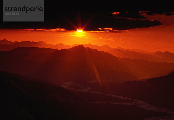Berg  Stein  Sonnenuntergang  über  Ländliches Motiv  ländliche Motive  britisch  Kanada