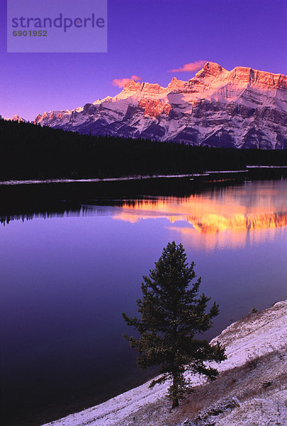 Sonnenuntergang  über  See  2  Berg  Kanada
