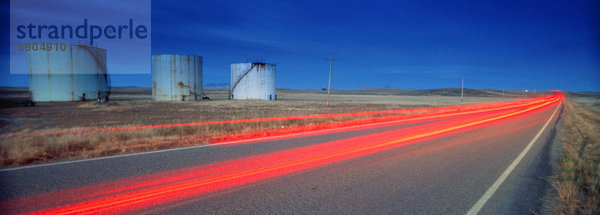 Vereinigte Staaten von Amerika  USA  nahe  Kraftstofftank  folgen  Beleuchtung  Licht  verlassen  aufbewahren  Öl