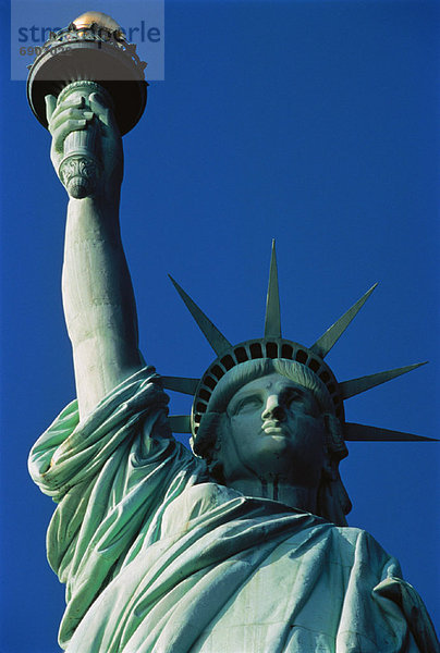 Vereinigte Staaten von Amerika  USA  Freiheit  New York City  Großstadt  Statue  neu