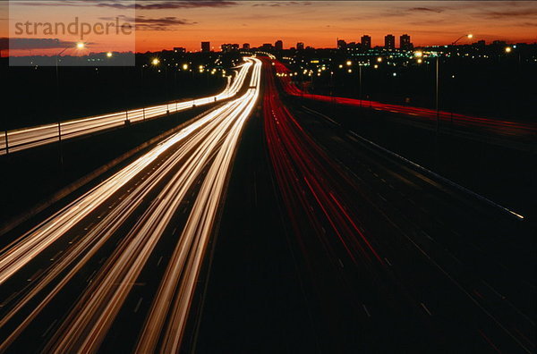 Nacht  Bundesstraße  Kanada  Ontario  Toronto  Straßenverkehr