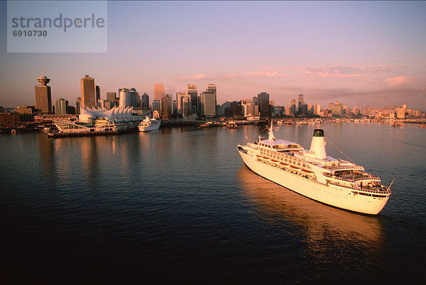 British Columbia  Kanada  Kreuzfahrtschiff  Vancouver