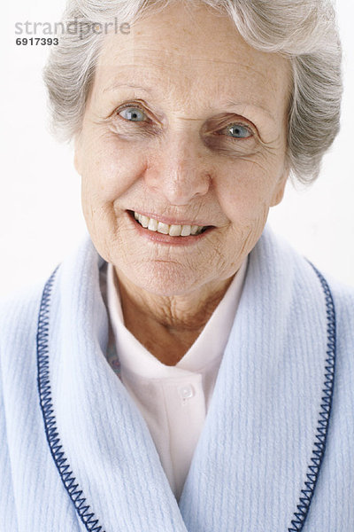 Portrait  Frau  Senior  Senioren  Bademantel