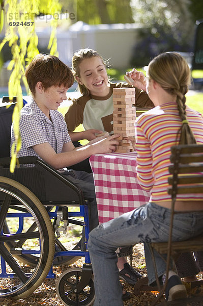 Familie bei Picknick