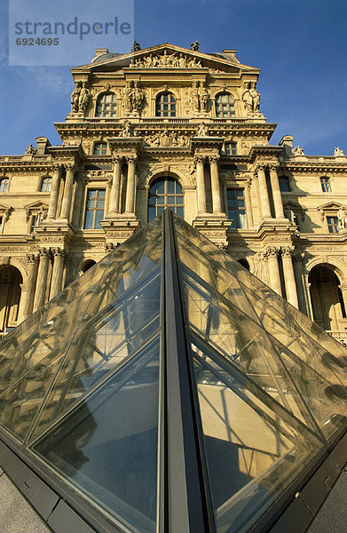 Louvre-Museum  Paris  Frankreich