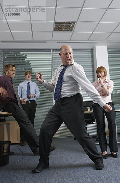 Manager Personalwesen tanzen Büro