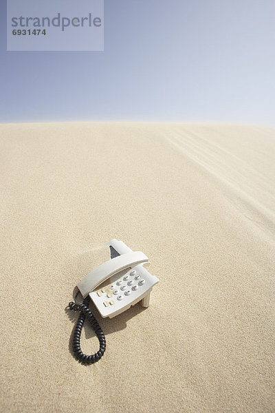 Telefon  Wüste  Sand