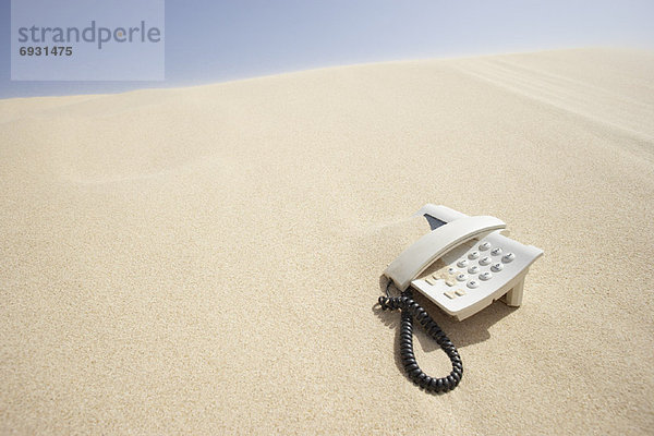 Telefon  Wüste  Sand