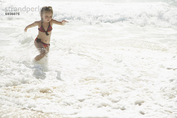 Strand  klein  rennen  Mädchen