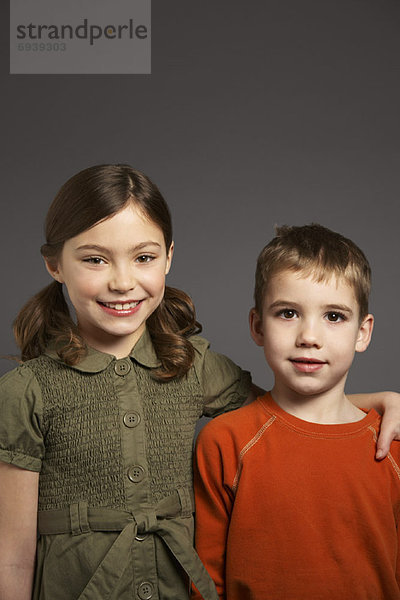 Portrait von Bruder und Schwester