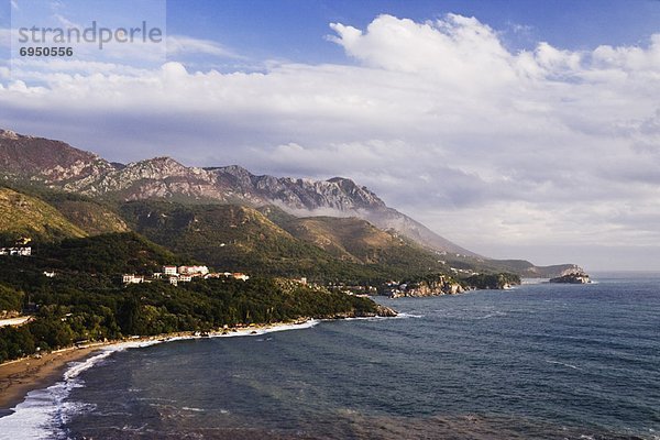 zwischen  inmitten  mitten  Küste  Geographie  Montenegro