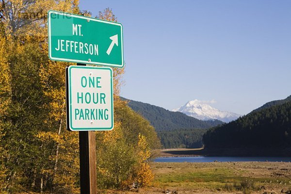 Vereinigte Staaten von Amerika  USA  Zeichen  parken  Sehenswürdigkeit  Oregon  Signal